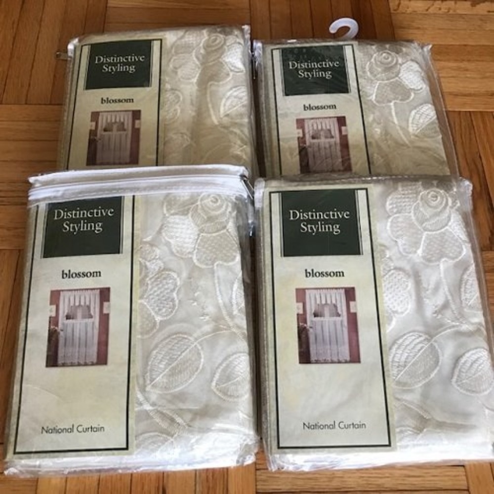 Lace KItchen curtain Swag Only (Pair in package)